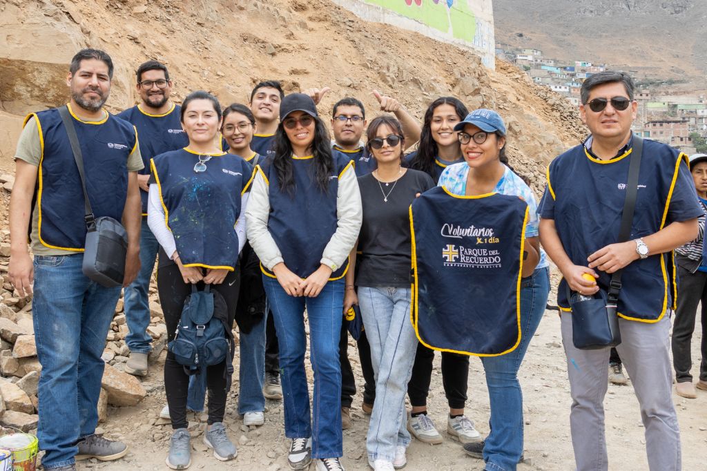 Colaboradores de Parque del Recuerdo que participaron en este voluntariado.