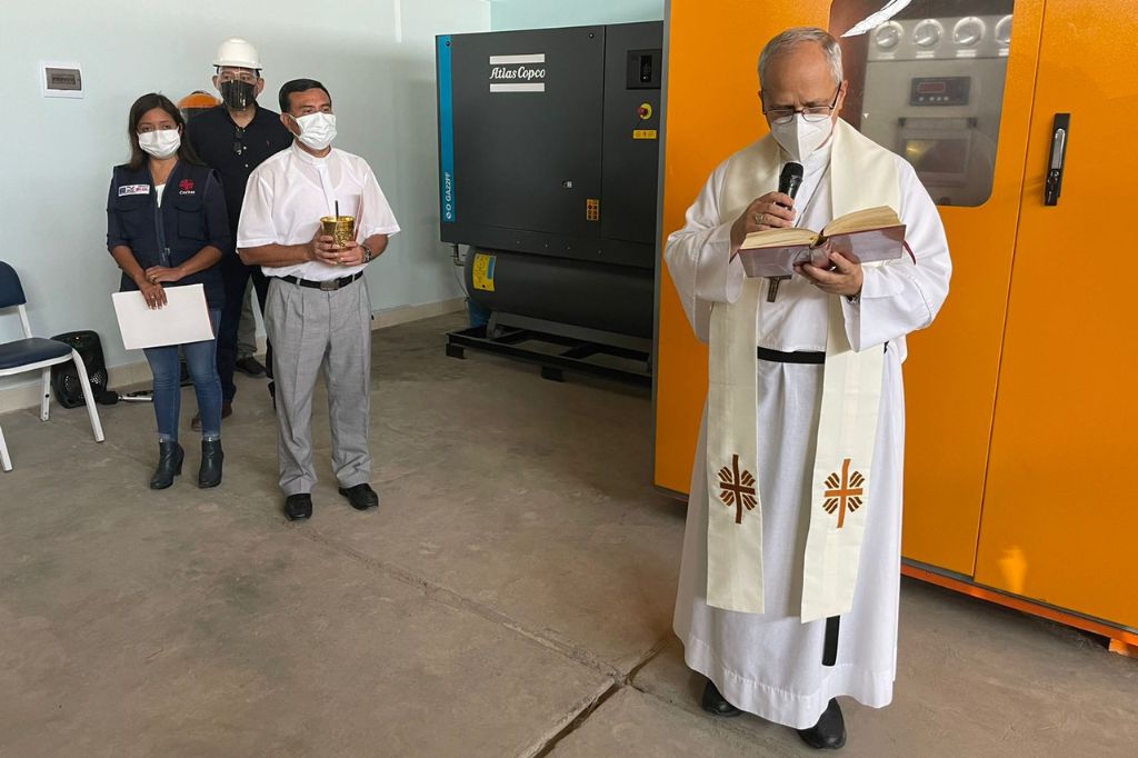 Mons. Robert Prevost en Chiclayo durante la Pandemia.