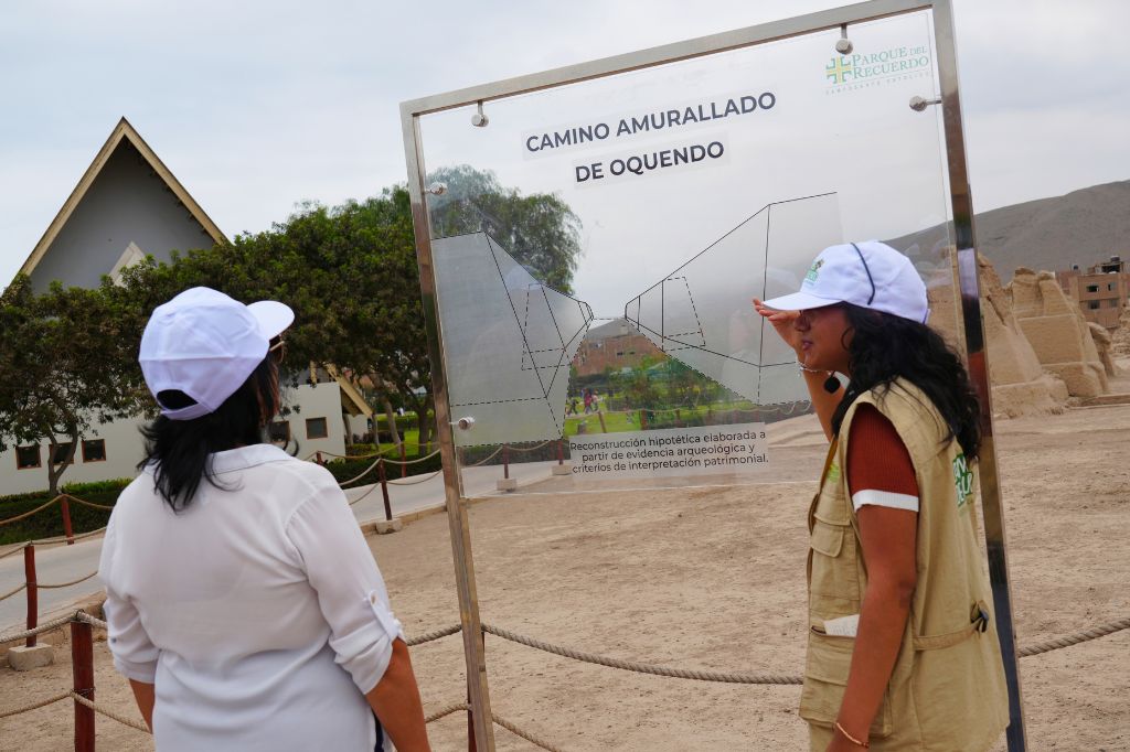 La arqueóloga Abigail Jaime, quien acompañó el recorrido por el Día Internacional del Turismo.